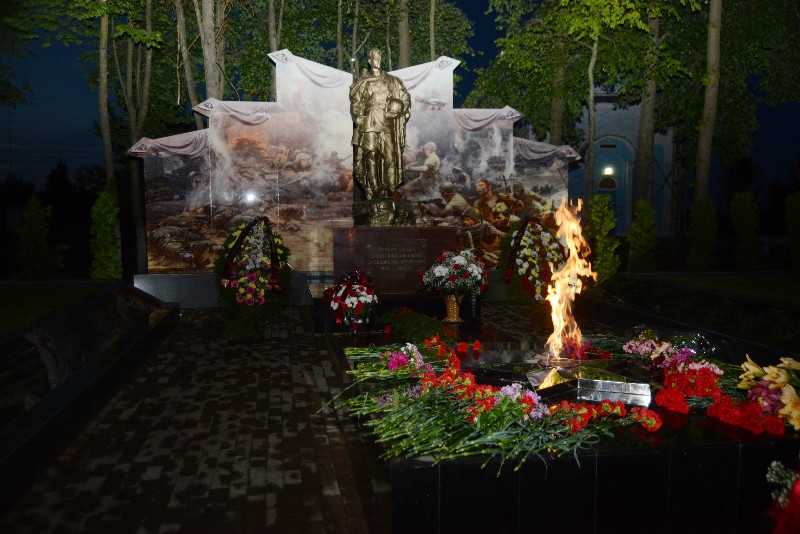 Вечный огонь г. Тула Монумент Защитникам неба Отечества